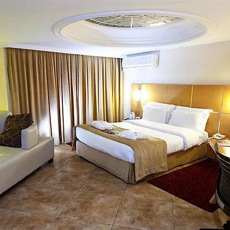 Hotel Ada Julian (adults Only)