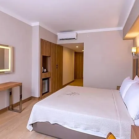 Hotel Ada Julian (adults Only) 4*