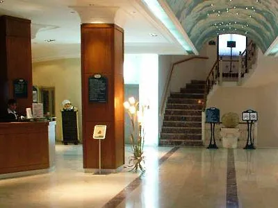 Ada Julian (adults Only) 호텔 4*