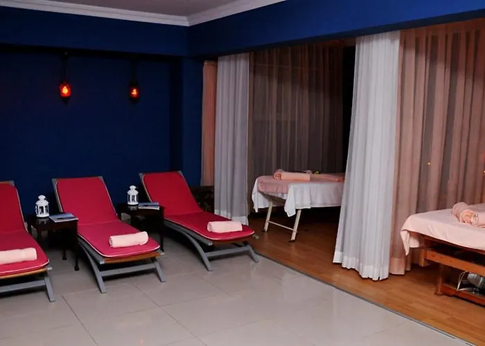 Ada Julian (adults Only) 4* 马尔马里斯