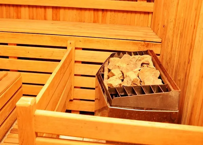 Ada Julian (adults Only) 马尔马里斯