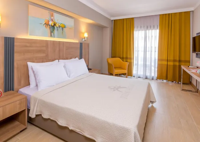 Ada Julian (adults Only) 马尔马里斯