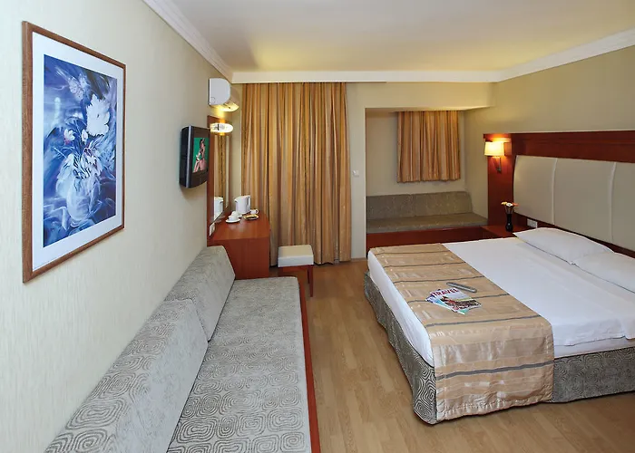 Ada Julian (adults Only) 酒店 马尔马里斯